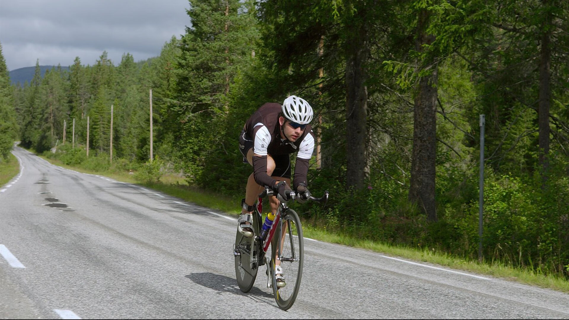 中国男篮强化身体对抗训练提高比赛竞争力,为提高男篮大赛成绩,给中国男篮支招,切实可行的建议!